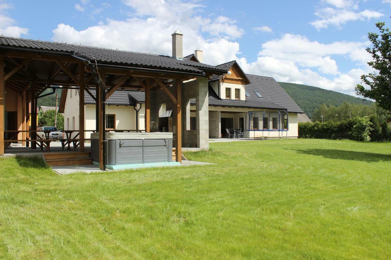 Apartmany Лоучна-над-Десноу Экстерьер фото